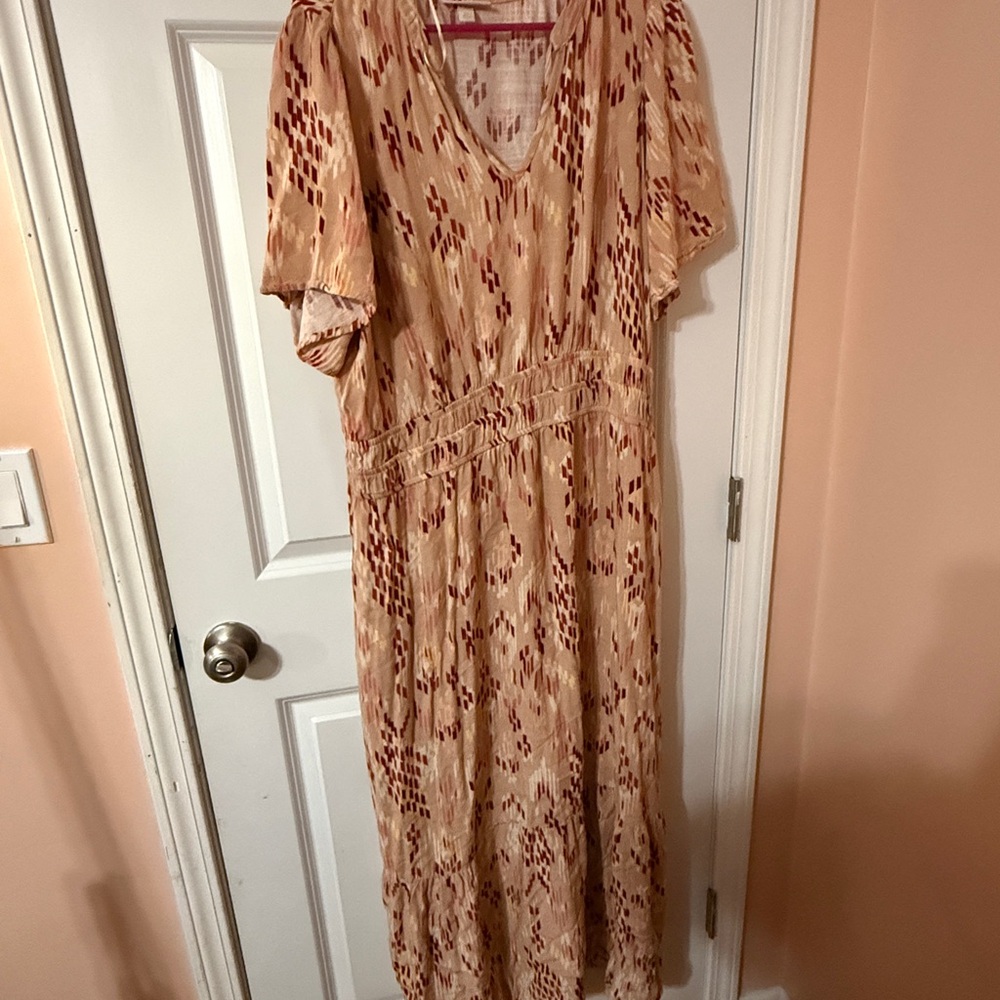 Knox Rose Beige and Red Maxi Dress